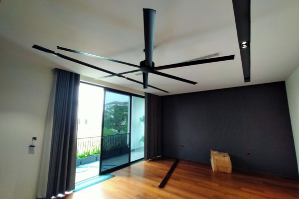 Quạt trần industrial 2M 1 Quạt trần 6 cánh Đài Loan sải cánh 2m với thiết kế hiện đại, công nghệ vận hành siêu êm