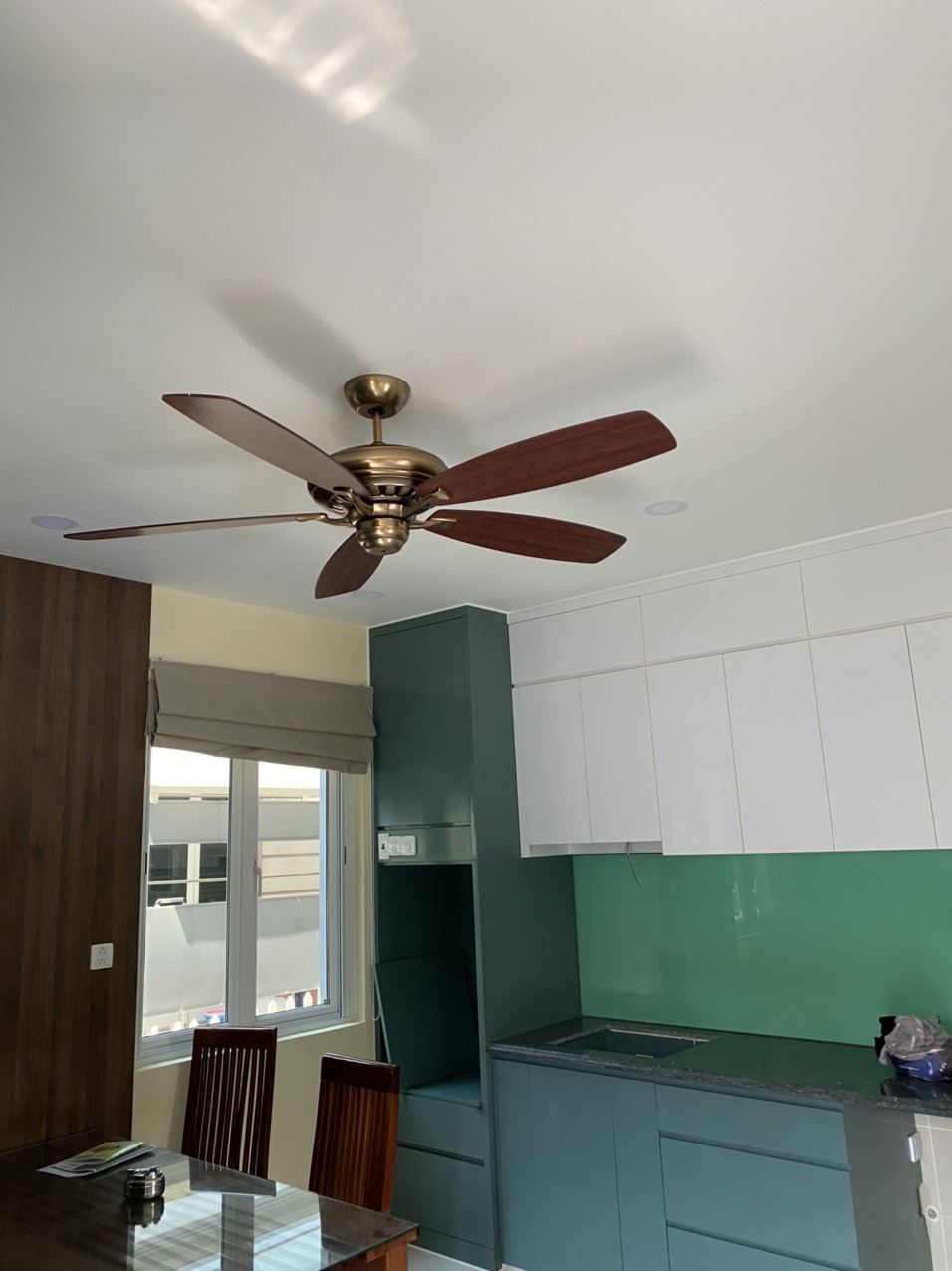 quat-tran-mau-dong-5canh-legend2