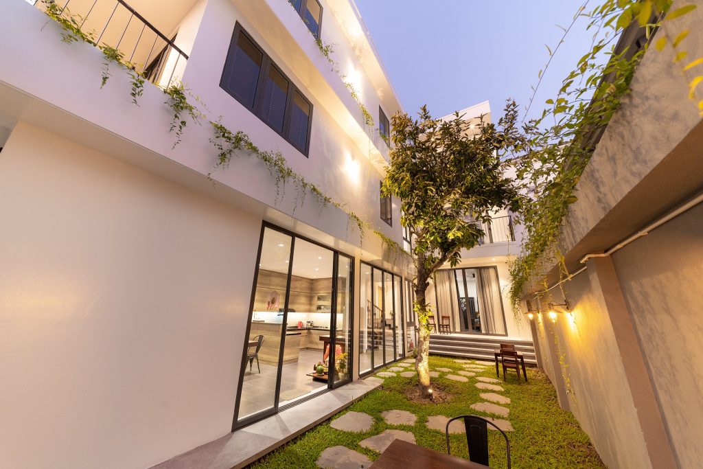 Quạt Mr.Vũ® Tại Phước Linh Homestay Hội An | Đẹp Mộc Mạc 15 Buổi tối tại Phước Linh Homestay cực kì sang trọng và ấm áp