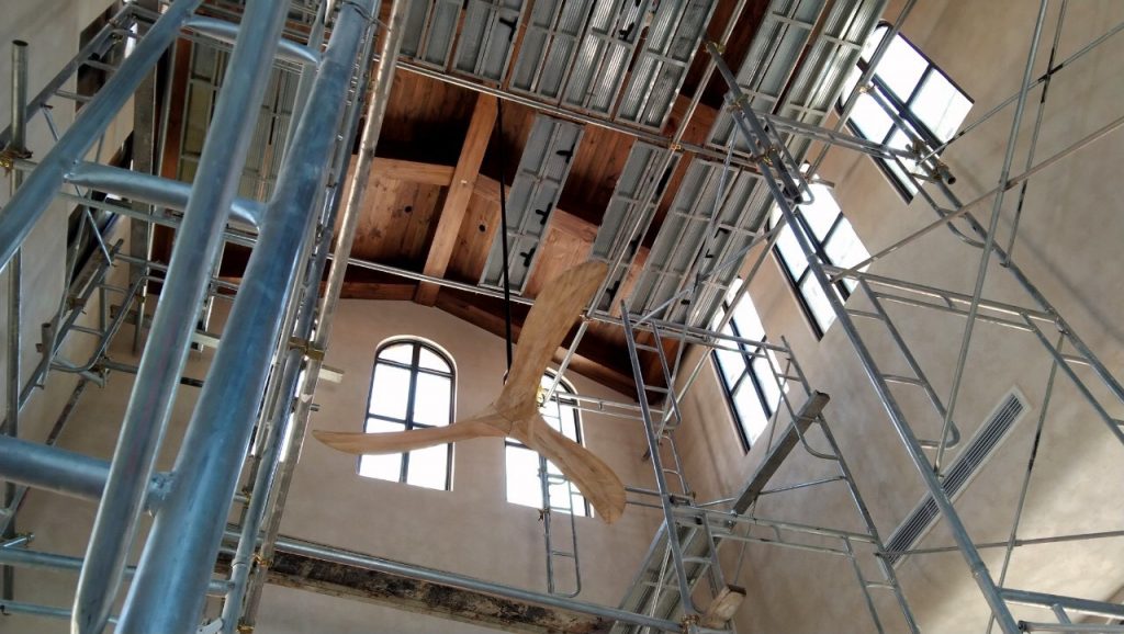 Độ cao dù như thế nào cũng không làm khó được đội ngũ kĩ thuật Mr.Vũ