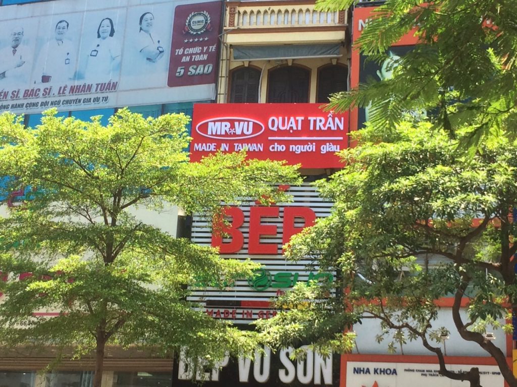 Quạt trần Mr.Vũ có mặt tại Bếp Vũ Sơn