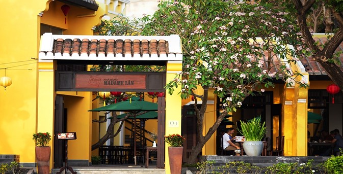 Nhà hàng Madame Lân