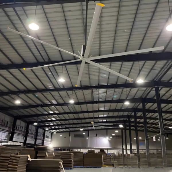 Mr.Vũ cung cấp dòng quạt HVLS chính hãng với động cơ mạnh mẽ