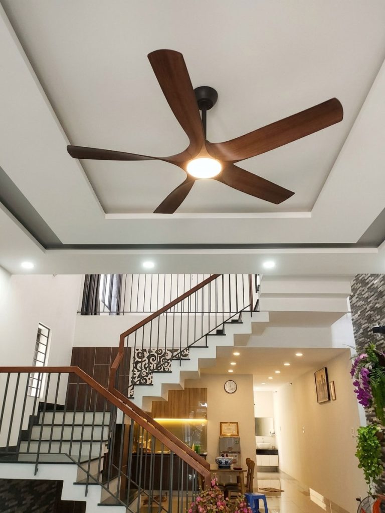 Quạt trần Vision 2 Vision - Lắp đặt cho phòng khách