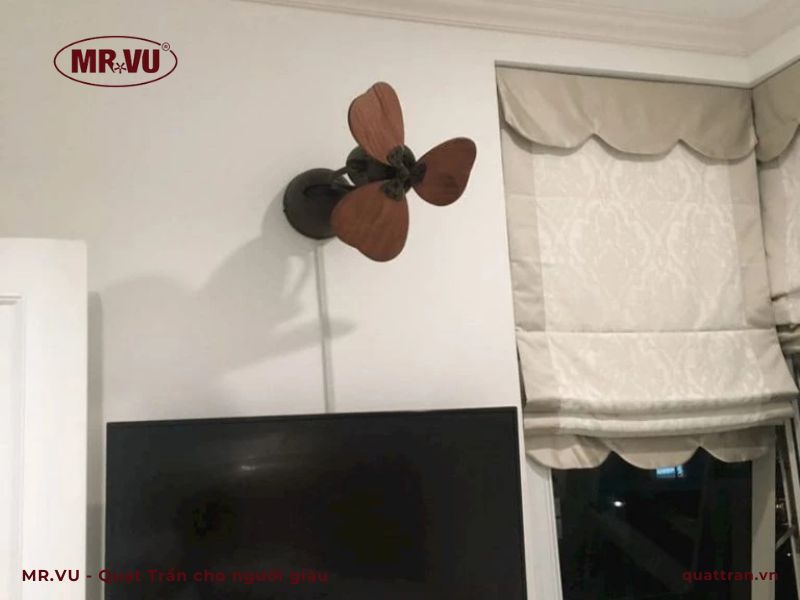 Mẫu quạt treo tường