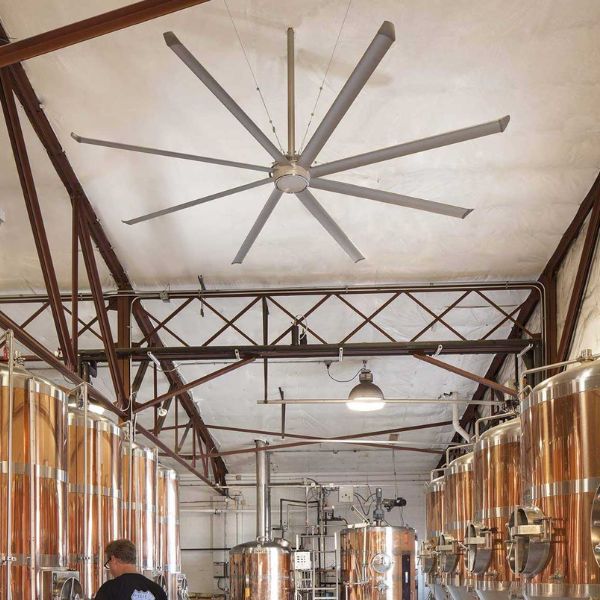 Quạt trần công nghiệp HVLS 3.5m 2 Sở hữu 6 cánh nhôm đúc nguyên khối mát mẻ và bao phủ mọi ngóc ngách