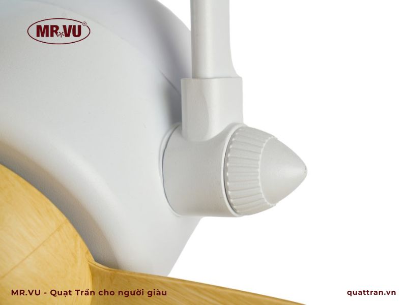 làm sạch quạt treo tường