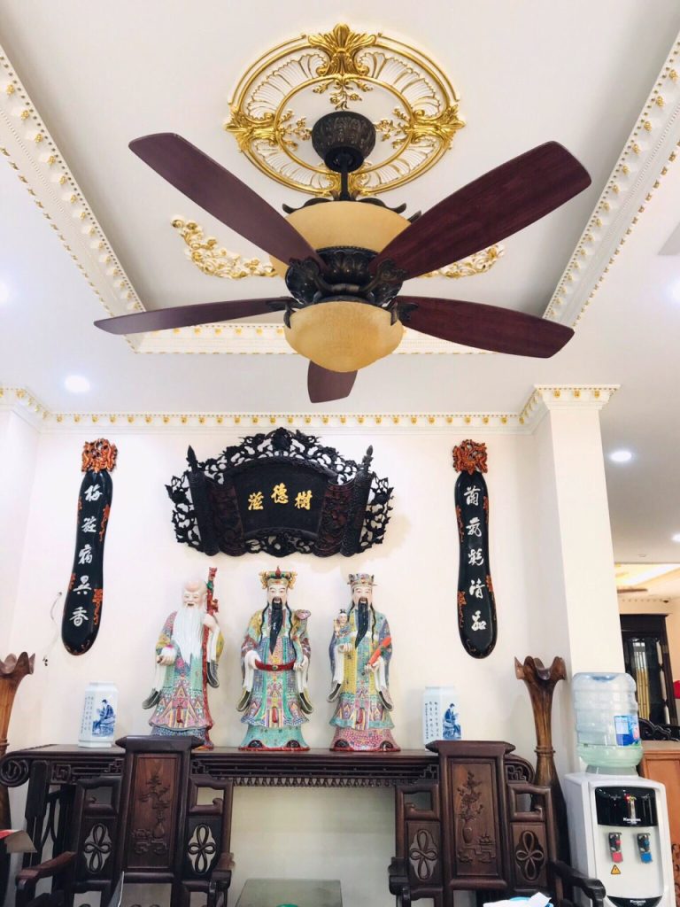 Quạt trần đèn lắp cho phòng thờ