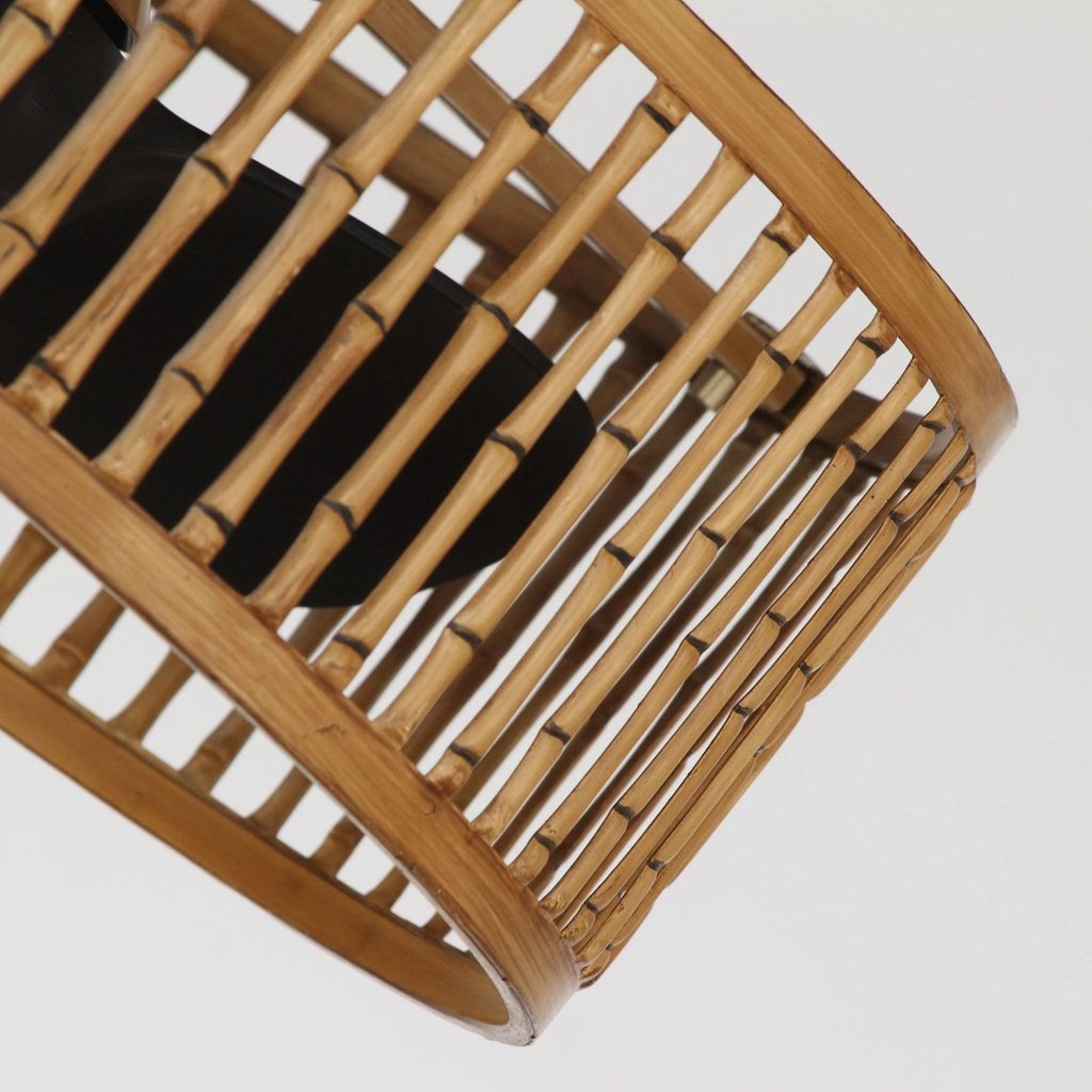 Thân quạt hình cây trúc màu vàng