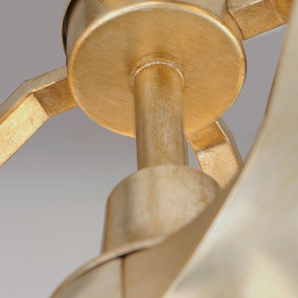 Quạt Moza được sơn màu Gold Silver sang trọng