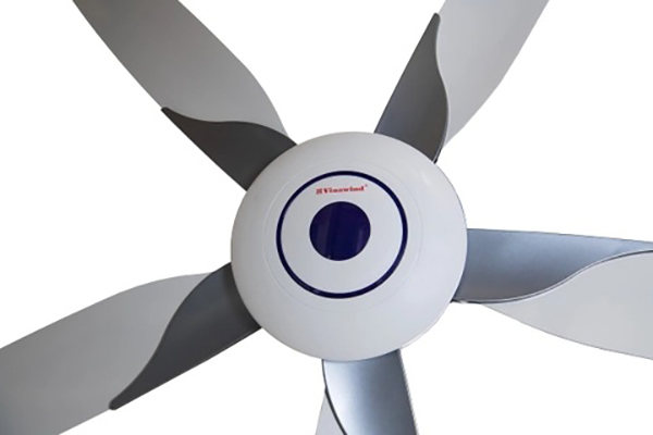 Quạt trần QT-1500X sử dụng chất liệu bền bỉ với motor chống ăn mòn