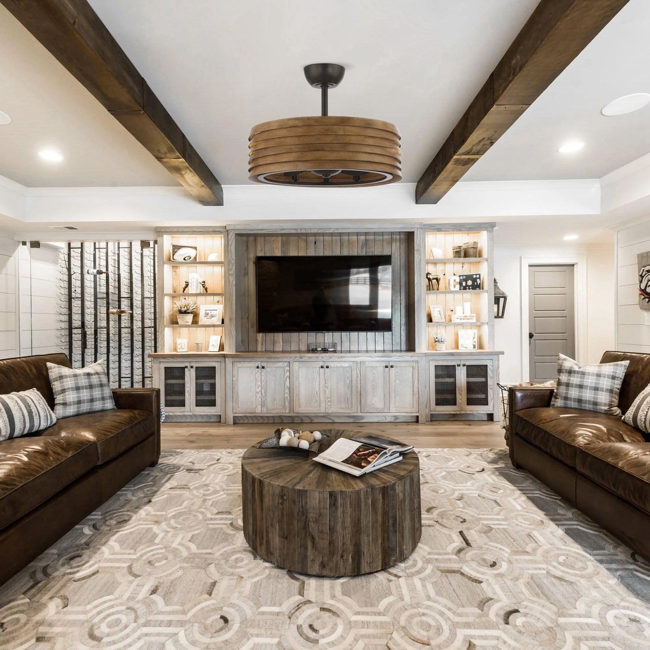 Chọn kiểu dáng quạt trần hài hoà với nội thất căn phòng