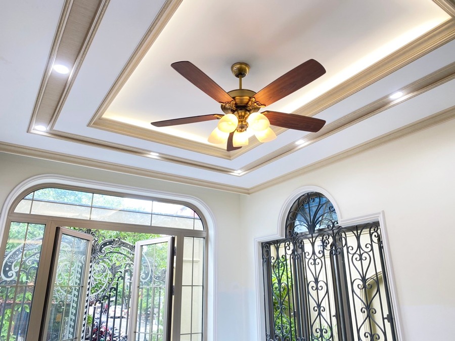 Quạt trần Lotus Plus cổ điển