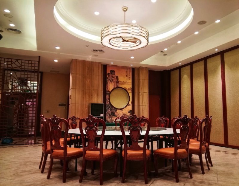 Quạt trần 3 cánh ngắn có đèn EMPIRE sang trọng