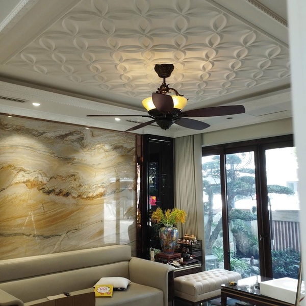 Quạt trần đèn trang trí giúp tiết kiệm tối đa không gian lắp đặt trên trần nhà