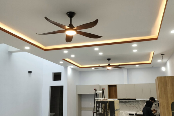Mẫu 3: Mẫu quạt trần đèn LED hiện đại