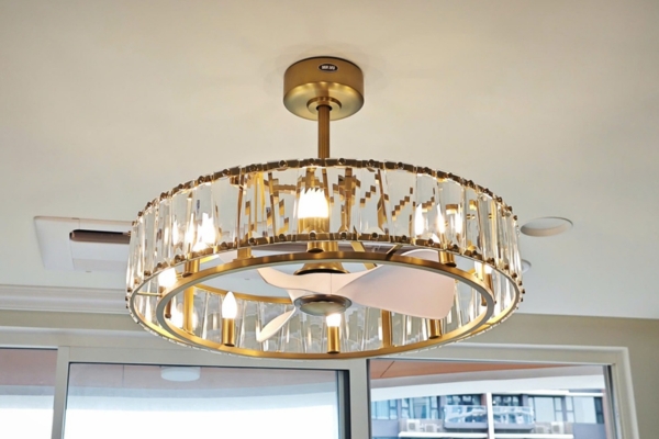 Quạt trần đèn chùm điều khiển thông minh bằng remote RF