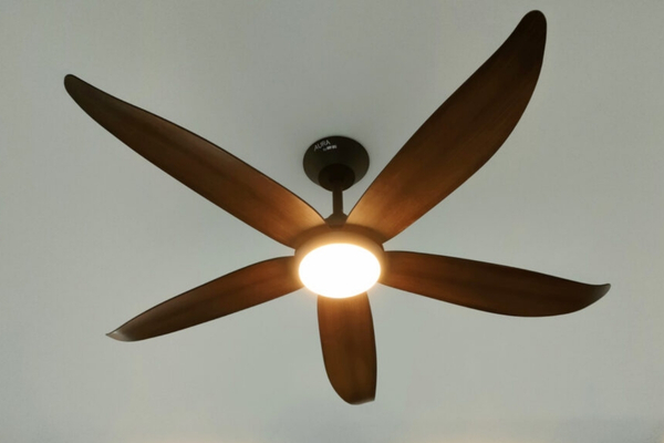 Quạt trần CORA 56 WN remote đa chức năng, phù hợp cho phòng 20 - 25m²