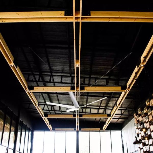 Báo giá quạt trần công nghiệp cánh dài HVLS mới nhất 12 Mr.Vũ có đội ngũ kỹ thuật sẵn sàng khảo sát thực tế và đưa ra phương án lắp đặt tiết kiệm chi phí