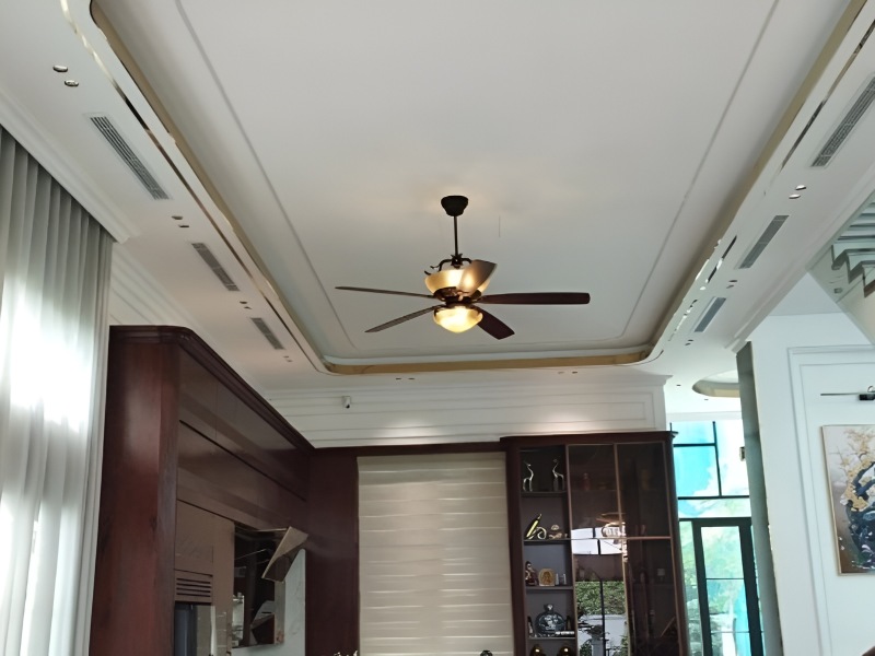 Góc nghiêng cánh quạt trần ảnh hưởng lượng gió như thế nào? 15 Hệ thống cánh cân bằng giúp duy trì luồng gió đồng nhất
