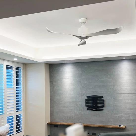 quat-tran-3canh-mau-trang-slice quat-tran-3canh-mau-trang-slice