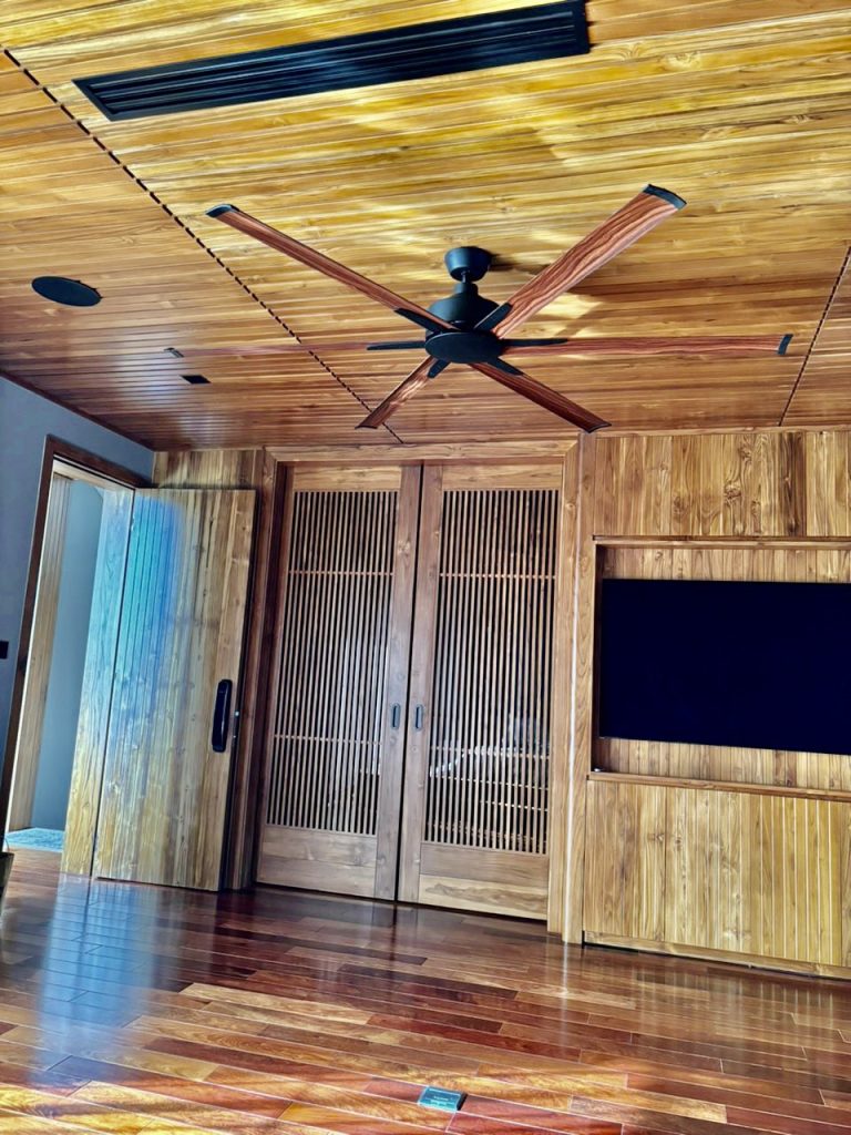 Quạt trần Industrial phiên bản 6 cánh vân gỗ Quạt trần Industrial phiên bản 6 cánh vân gỗ Quạt trần Industrial phiên bản 6 cánh vân gỗ