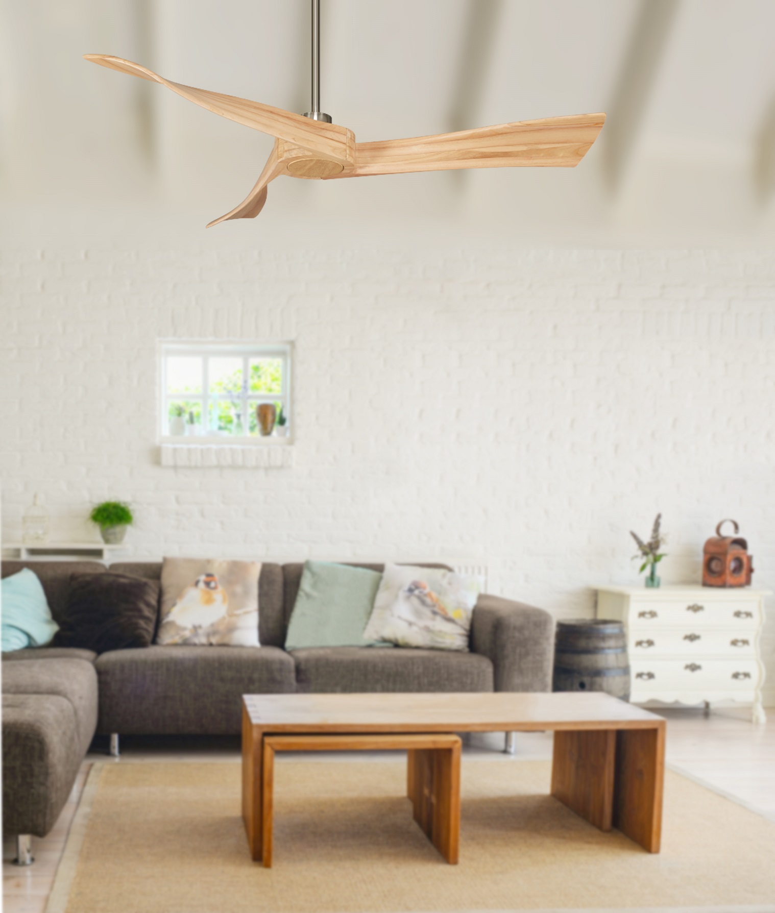 quat tran canh go khong den merc quat tran canh go khong den merc