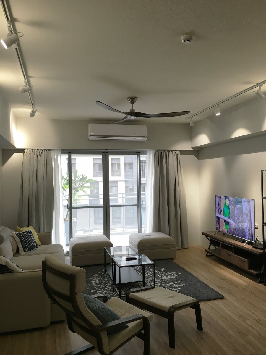 quat tran cho can ho