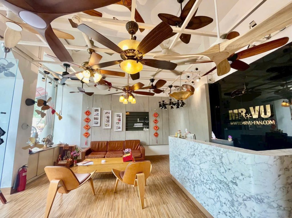Showroom quạt trần Mr.Vũ tại Nha Trang trưng bày đa dạng mẫu mã