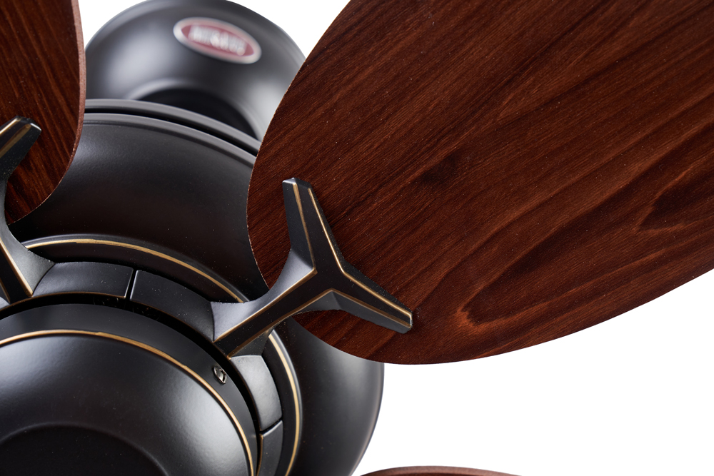 quat-tran-nho-idol3 quat-tran-nho-idol3