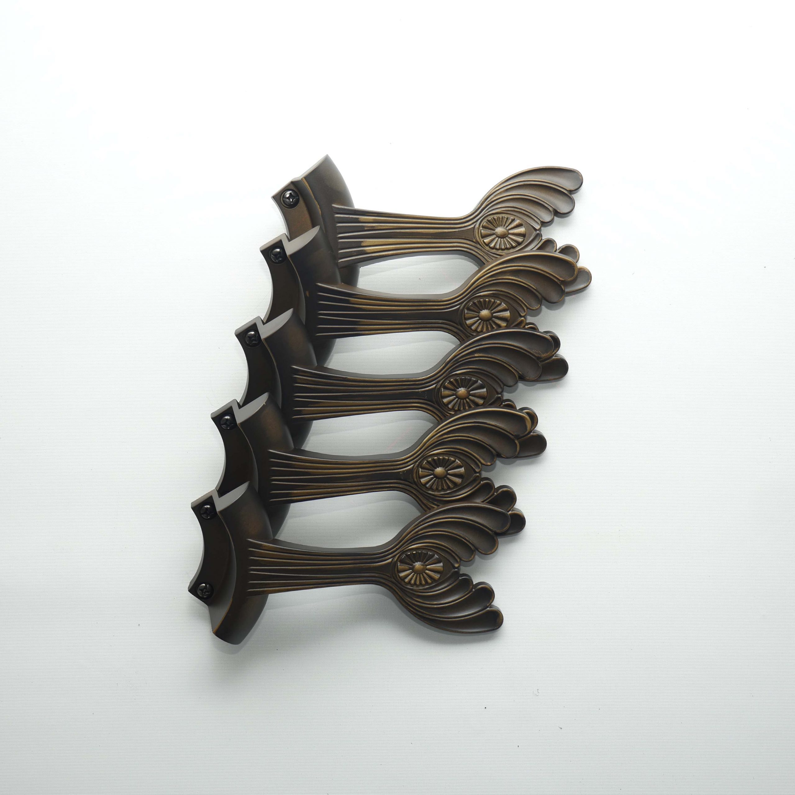 tay canh quat tran royalvilla scaled tay canh quat tran royalvilla scaled