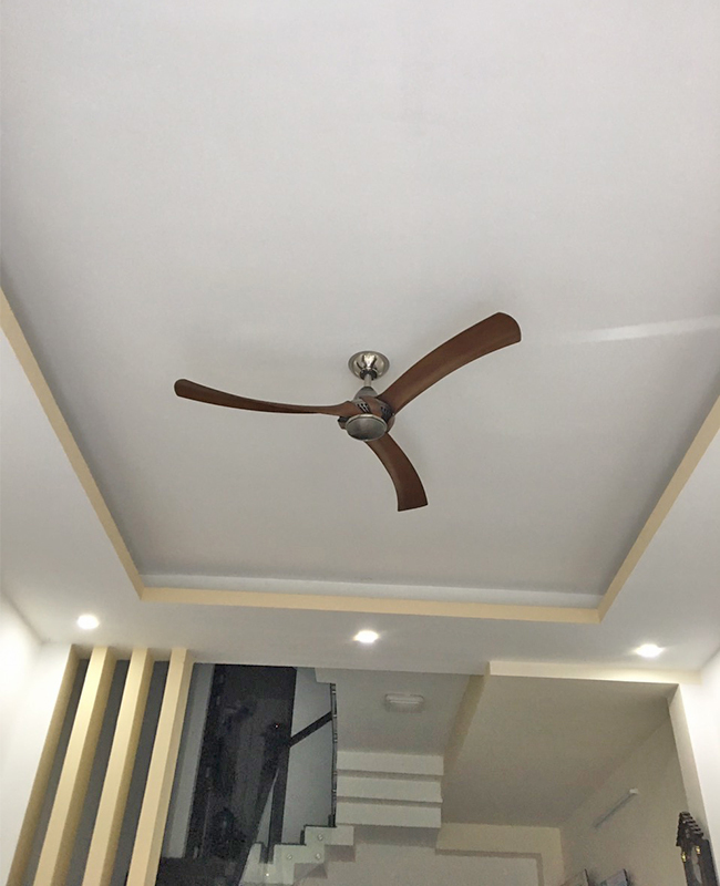 quat tran cao cap akova