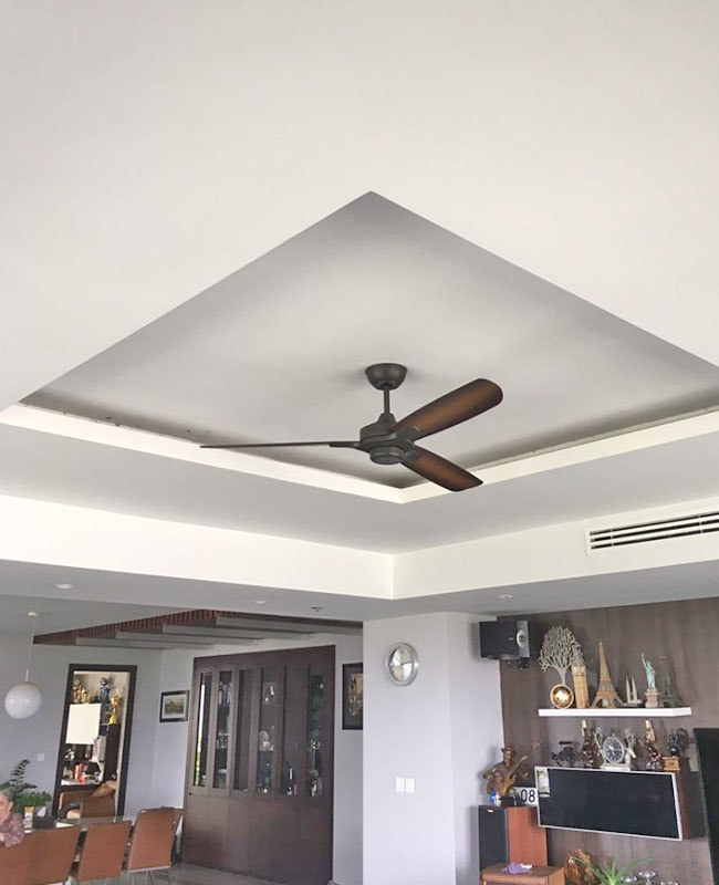 quat tran khong den sharp quat tran khong den sharp