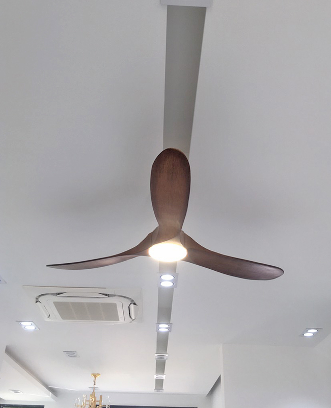 quat tran canh go tu nhien den led royaleagle quat tran canh go tu nhien den led royaleagle