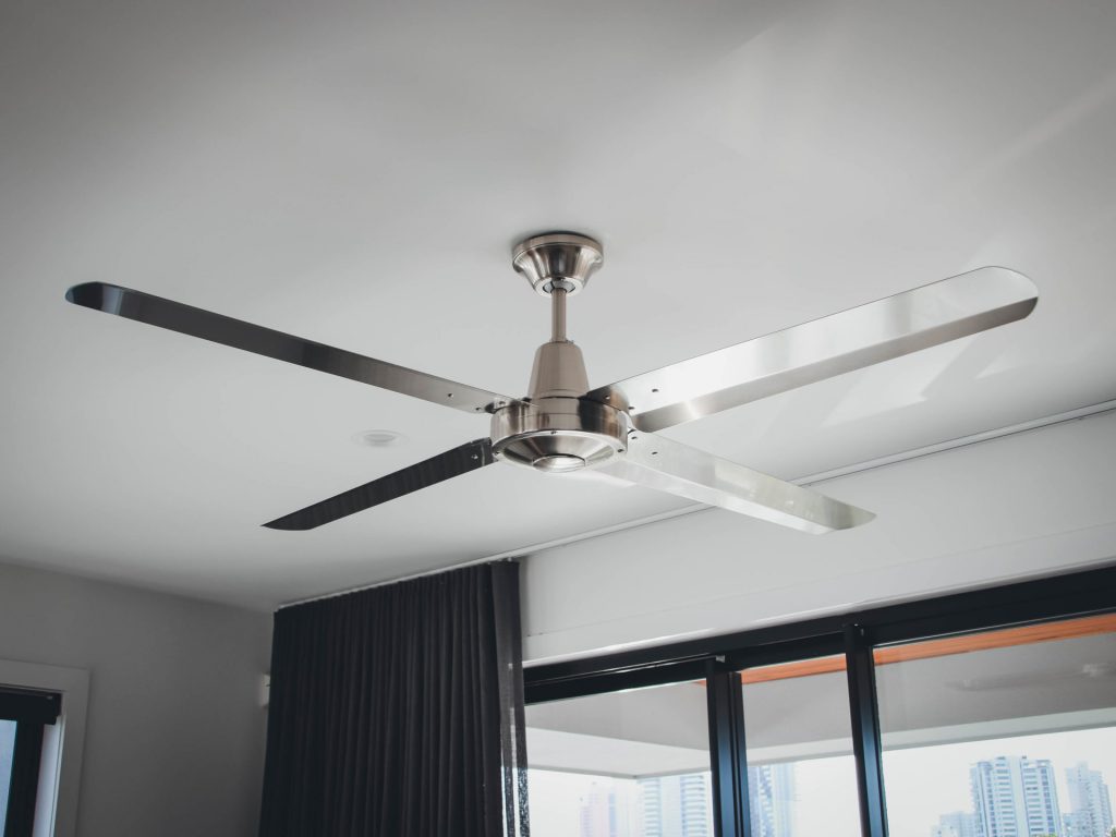 quat tran 4canh typhoon quat tran 4canh typhoon