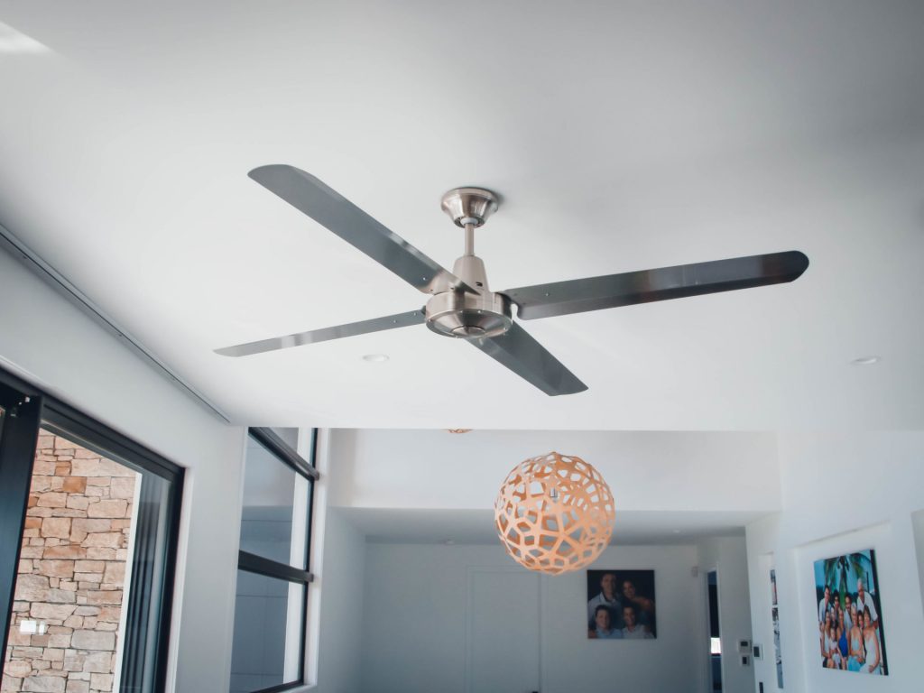 quat tran 4canh typhoon5 quat tran 4canh typhoon5