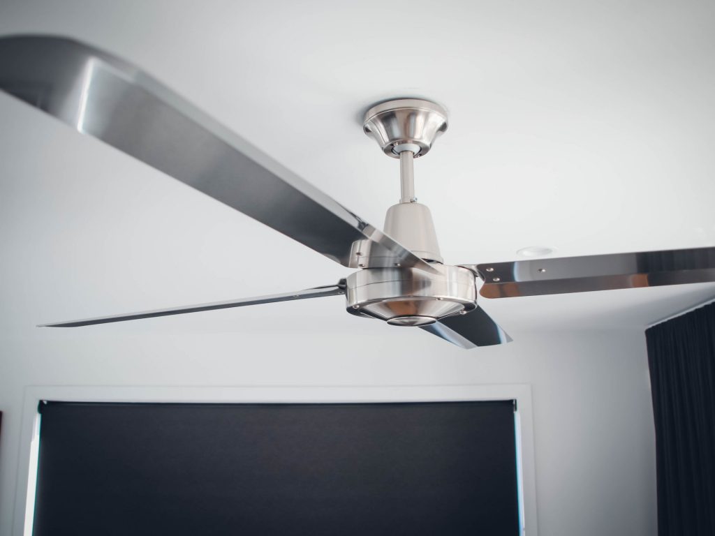 quat tran 4canh typhoon8 quat tran 4canh typhoon8