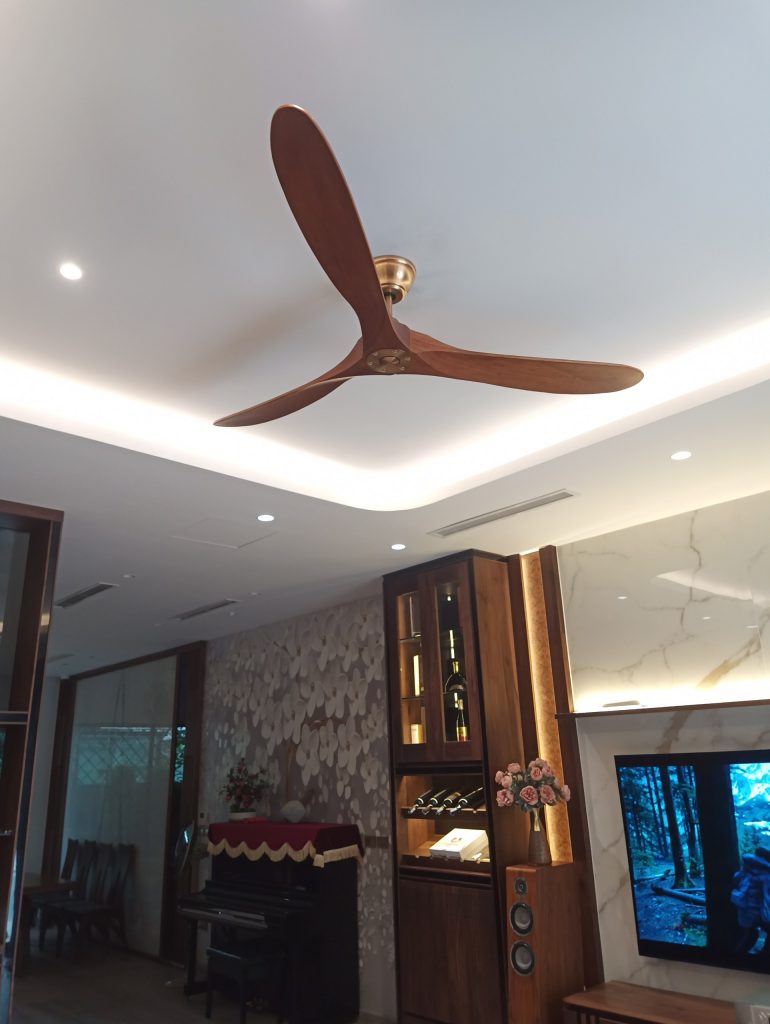 quat tran canh go eagle70 vang3 quat tran canh go eagle70 vang3