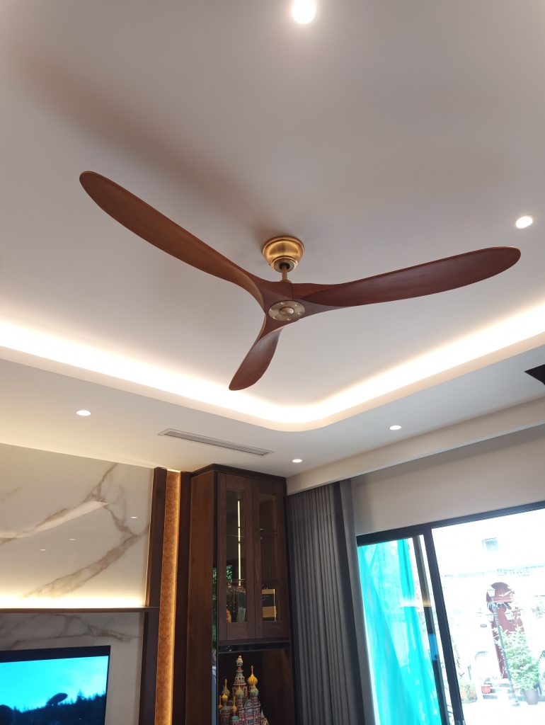 quat tran canh go eagle70 vang5 quat tran canh go eagle70 vang5