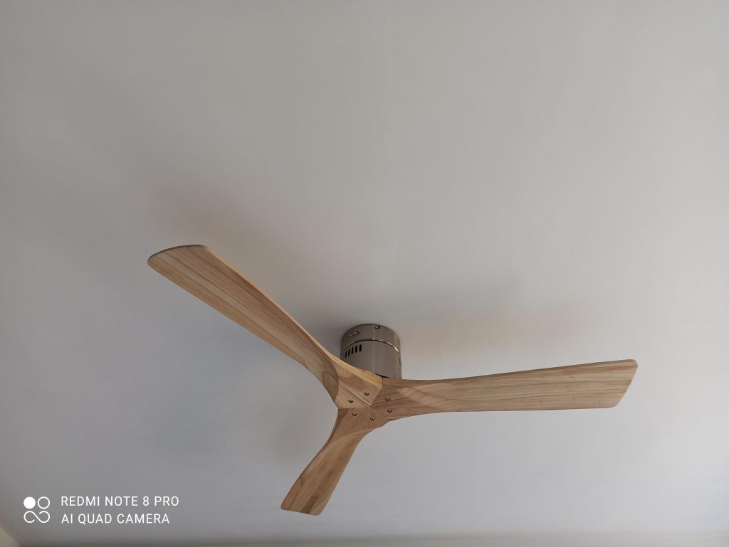 quat tran canh go op sat quat tran canh go op sat