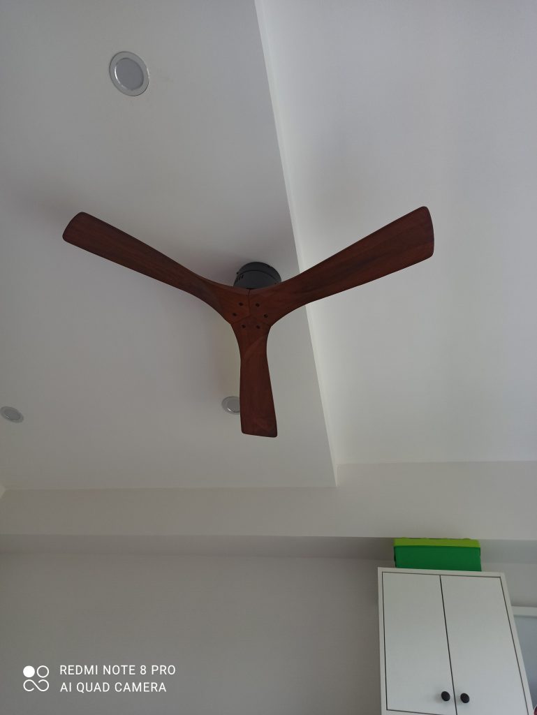 quat tran canh go op sat4 quat tran canh go op sat4