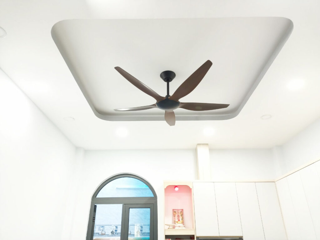 quat tran thin 5canh quat tran thin 5canh