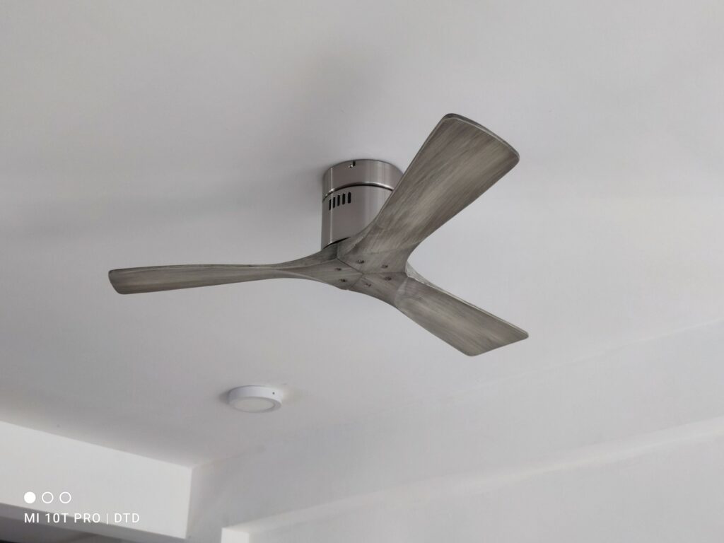 quat-cho-tran-thap-solid