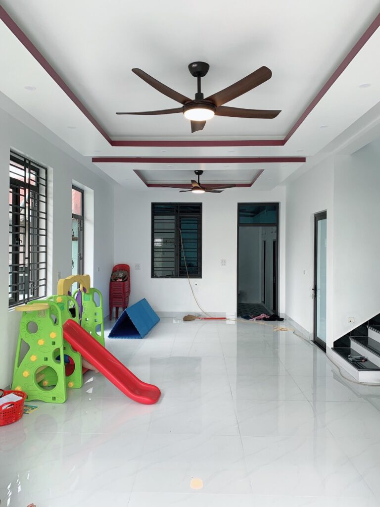 quat tran 5 canh hero led