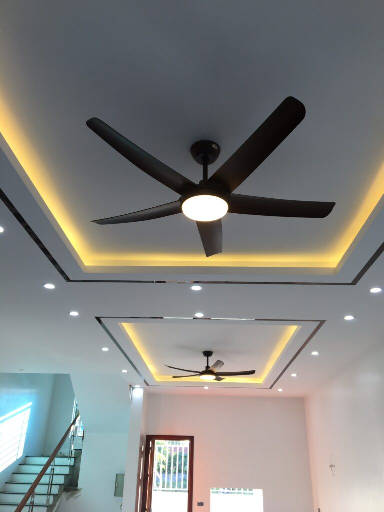 quat tran 5 canh hero led dep