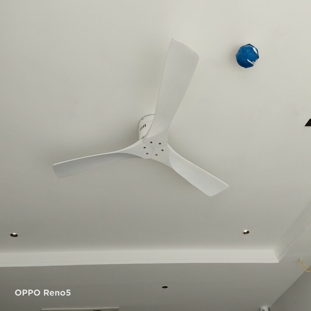 quat tran mau trang sat tran1 quat tran mau trang sat tran1