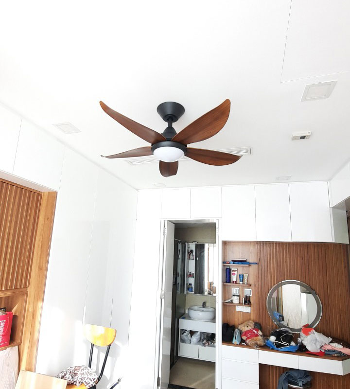 quat tran 1m cora 5canh den quat tran 1m cora 5canh den