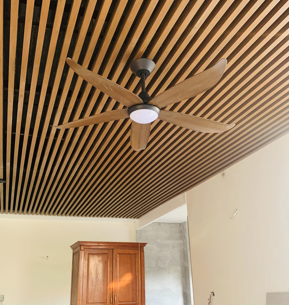 quat tran 5 canh den led cora quat tran 5 canh den led cora