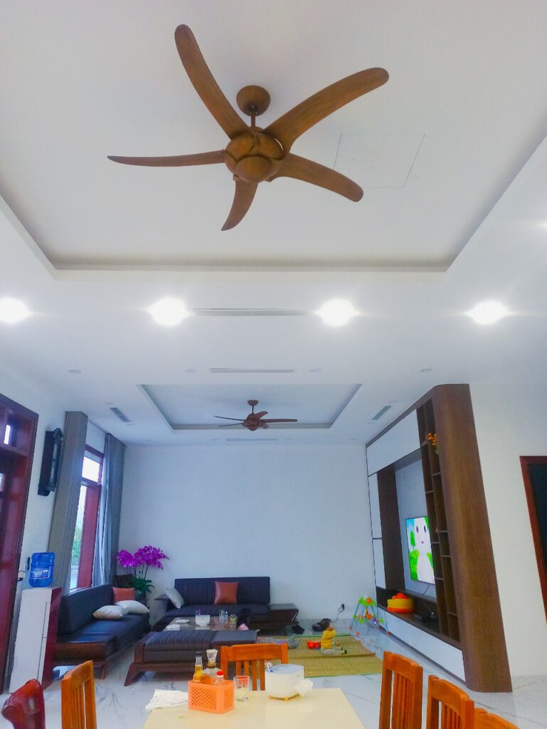 quat tran 5canh mau go uragano quat tran 5canh mau go uragano