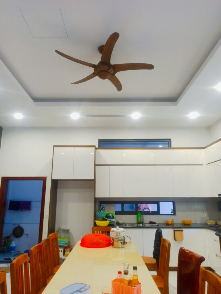 quat tran 5canh mau go uragano1 quat tran 5canh mau go uragano1